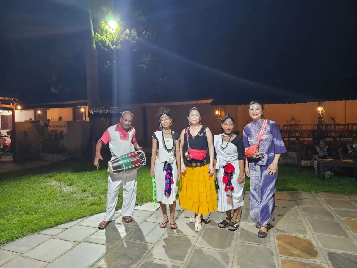 Nepal Photography Tour - Guests in Sauraha - Tharu Cultural Dance